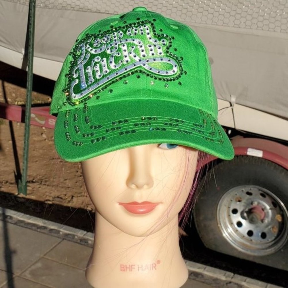 Ladies Green Keep On Truckin BLING Hat NEW